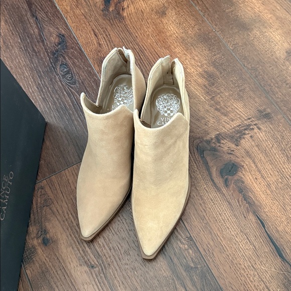 Vince Camuto Women's Tan Ankle Booties - Picture 4 of 4